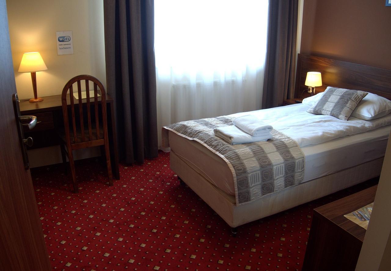 Hotel Kochanow Kochanow  المظهر الخارجي الصورة