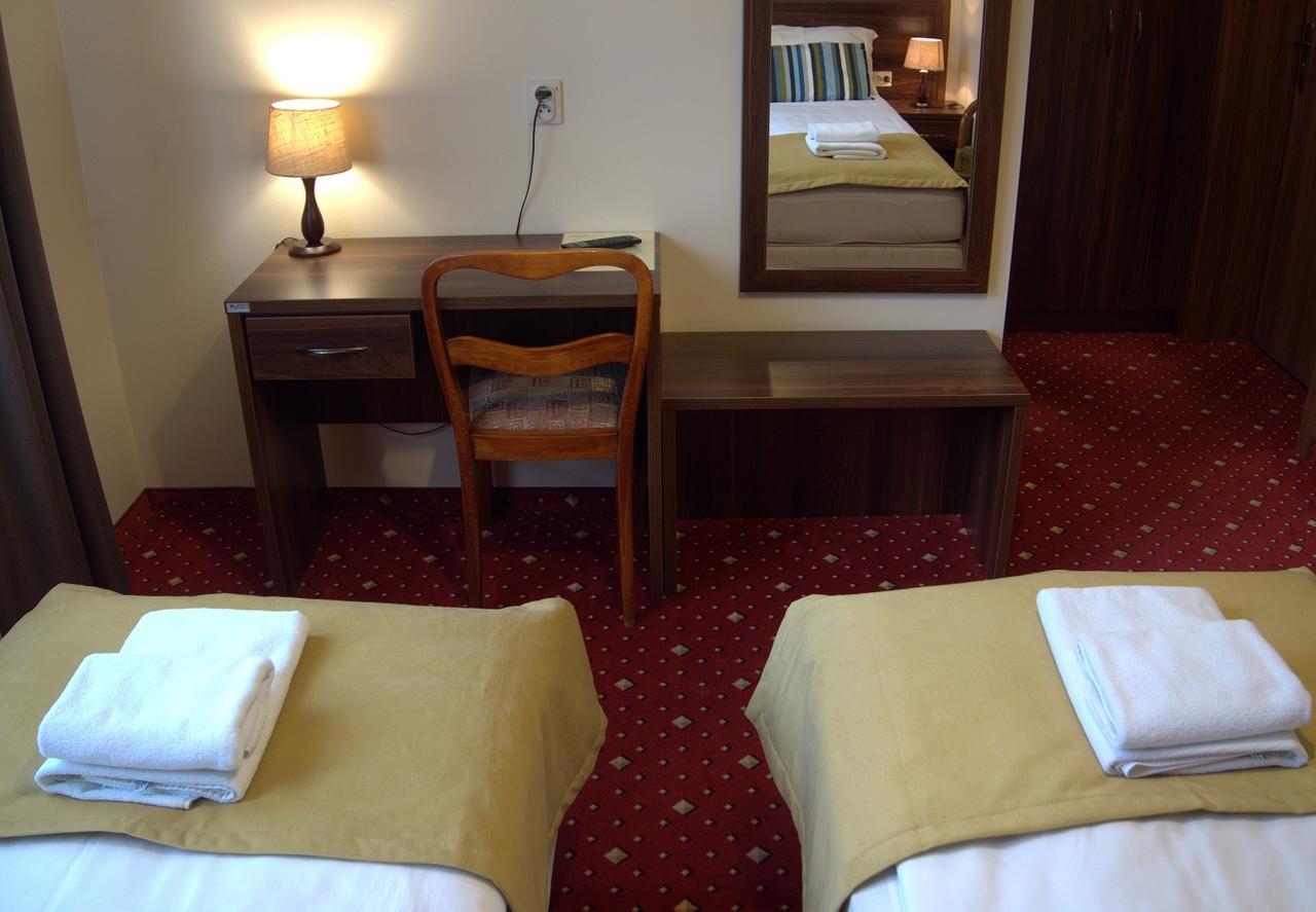 Hotel Kochanow Kochanow  المظهر الخارجي الصورة
